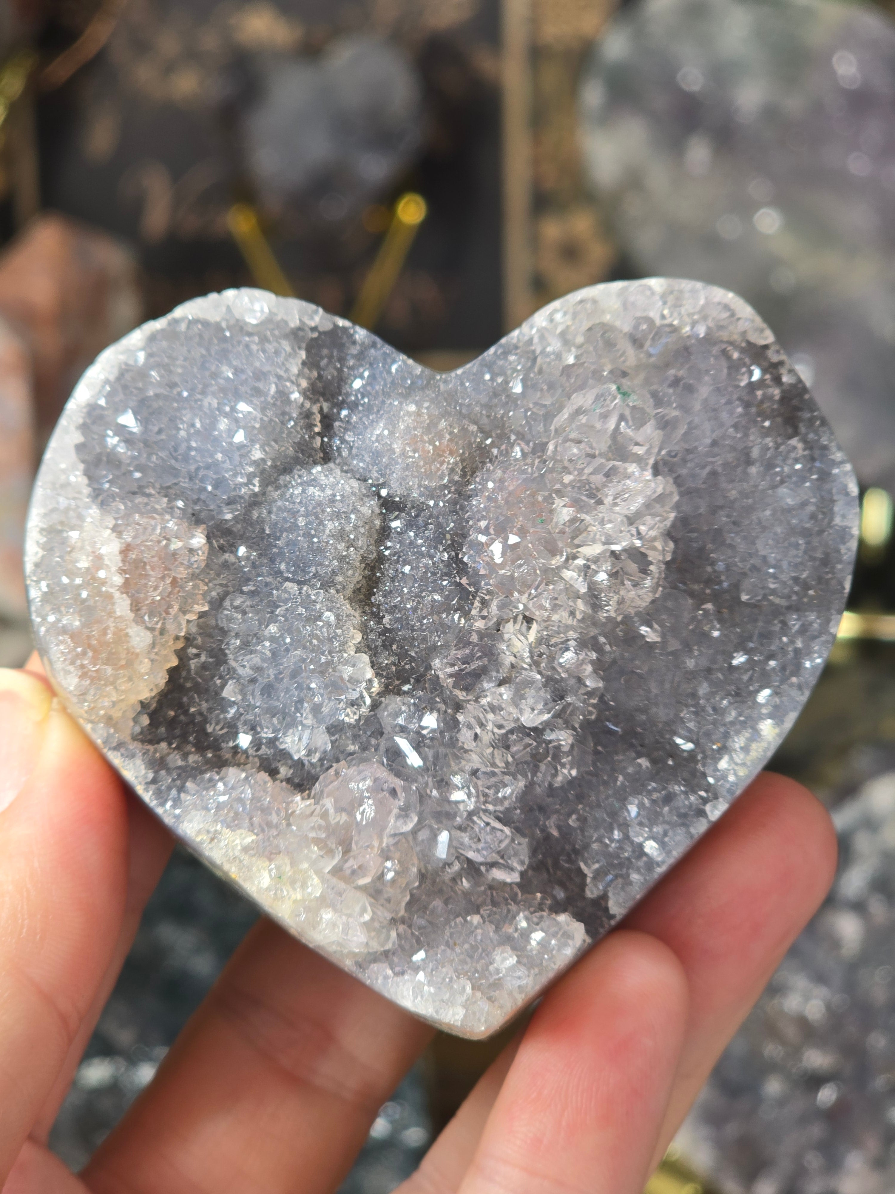 Flower Amethyst Heart Carving