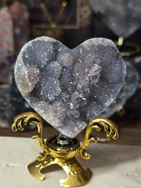 Flower Amethyst Heart Carving